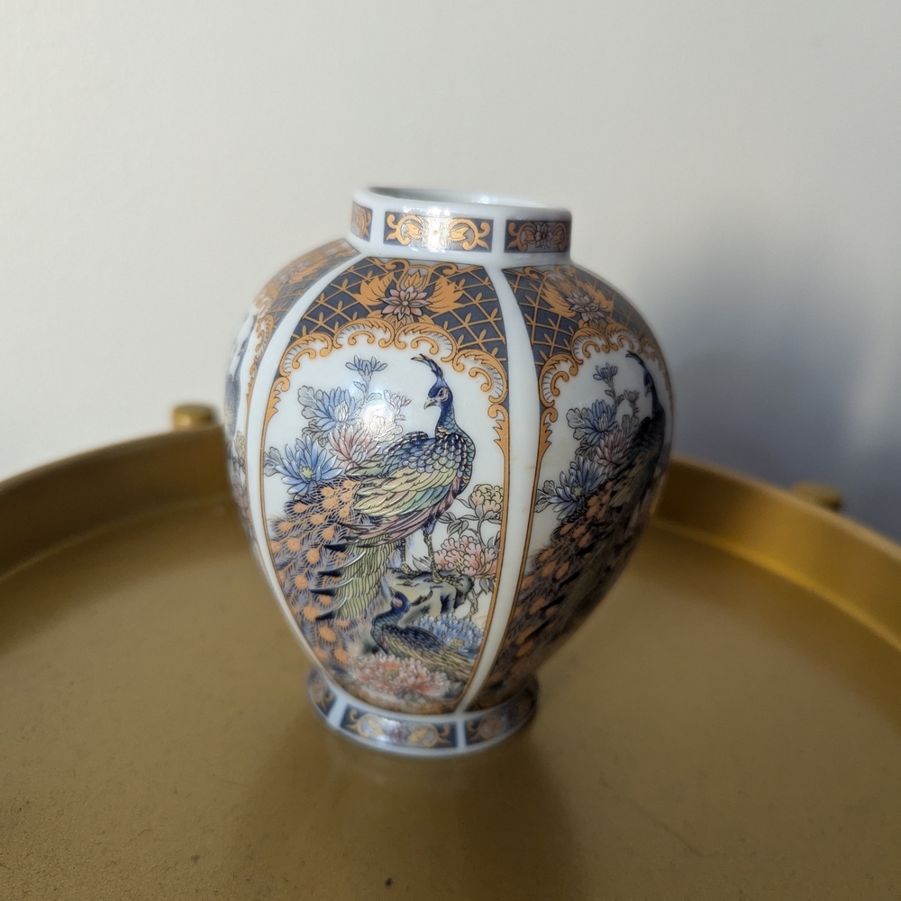 Toyo Japan RARE Vintage Artistic 6 Sided Porcelin Vase with Peacock Design